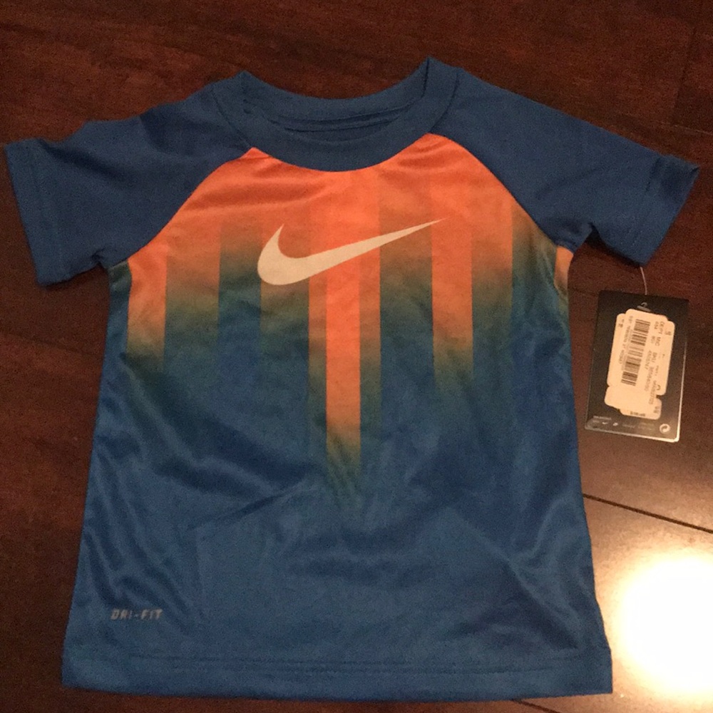 Boys 3T Nike shirt